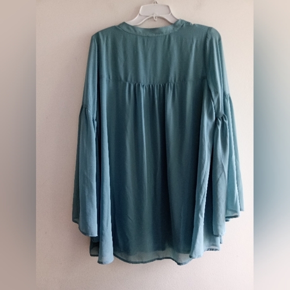 Show Me Your Mumu "Mia" Green/Blue Tunic Blouse size Small - Picture 10 of 11